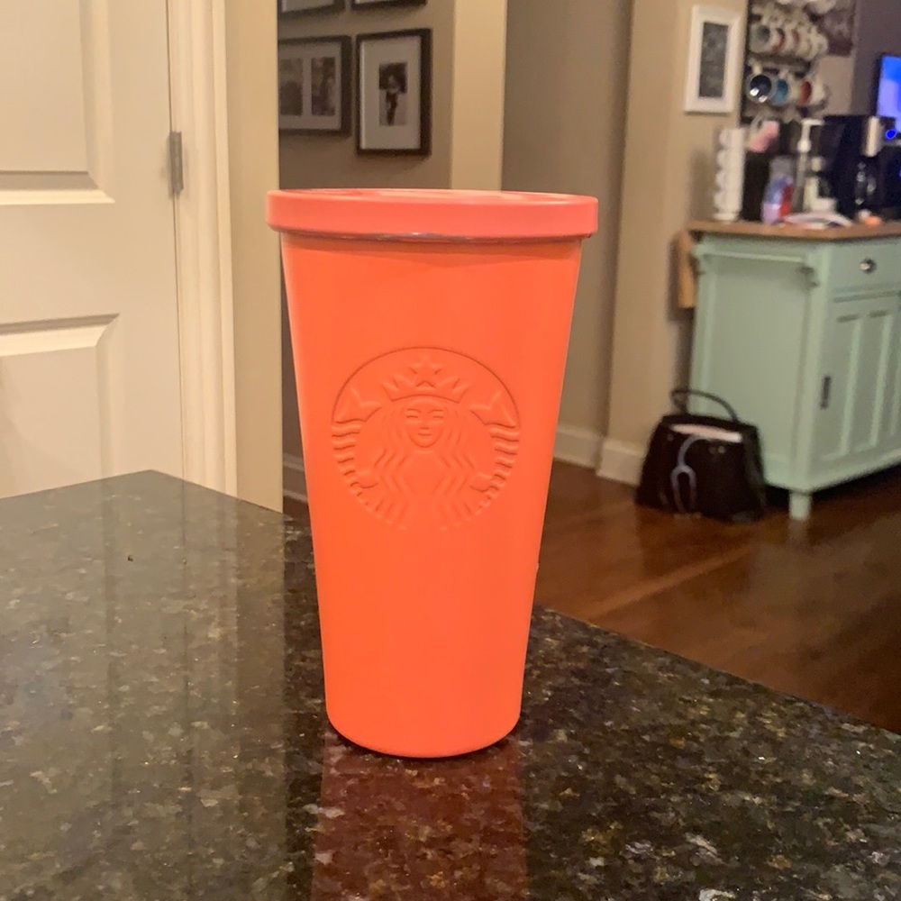 Starbucks reusable cup